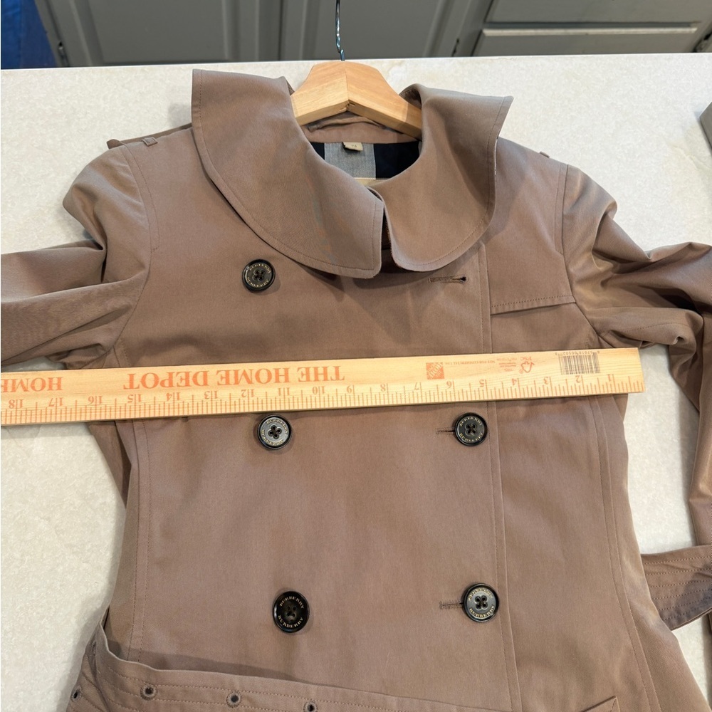 Burberry Tan Trench Coat - Picture 8 of 16